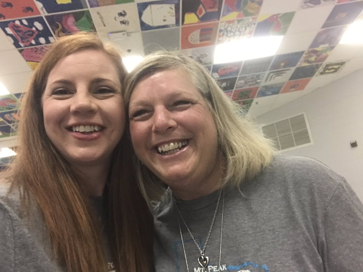 joy_cheshier's tweet photo. Sweet friends, new school year 3rd grade and 4th grade teachers at MPE #misdproud https://t.co/YR50hR5wAz