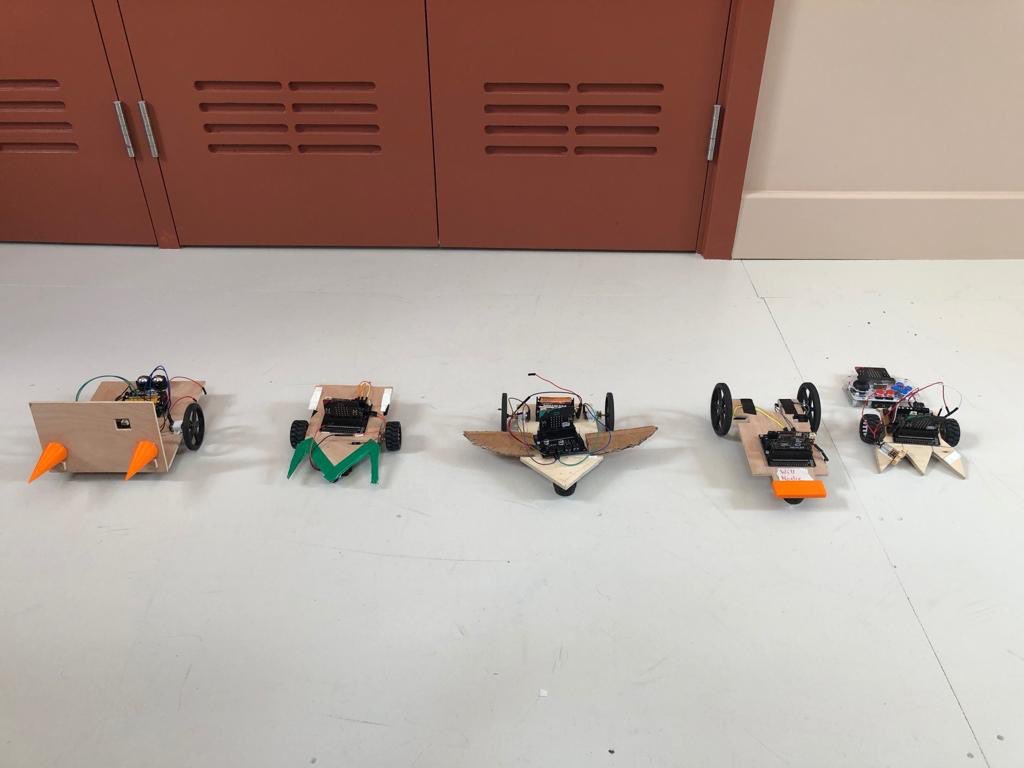 compasslearnclb's tweet image. Tech camp at Compass this week 🤖In pairs the children have designed, made and programmed these robots. Tomorrow let the #robotwars commence! #tech #kidstech #kidscoding