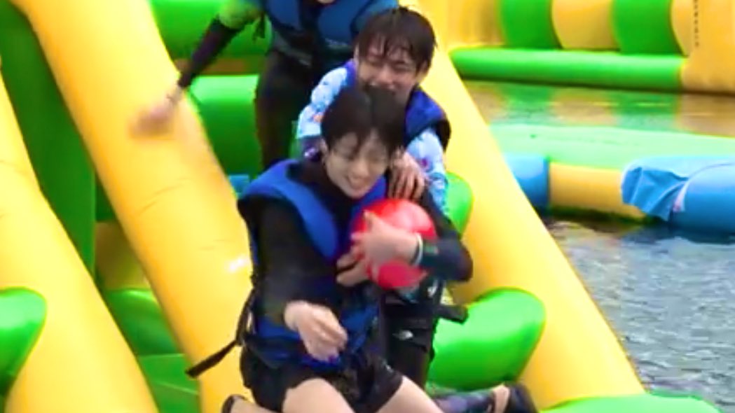 They’re all having fun & Im so happy to see them enjoy this episode! I mean, who wouldn’t if you have a free pass to play wih your boyfriend! Right taekook?!  #vkook  #kookv  #taekook 