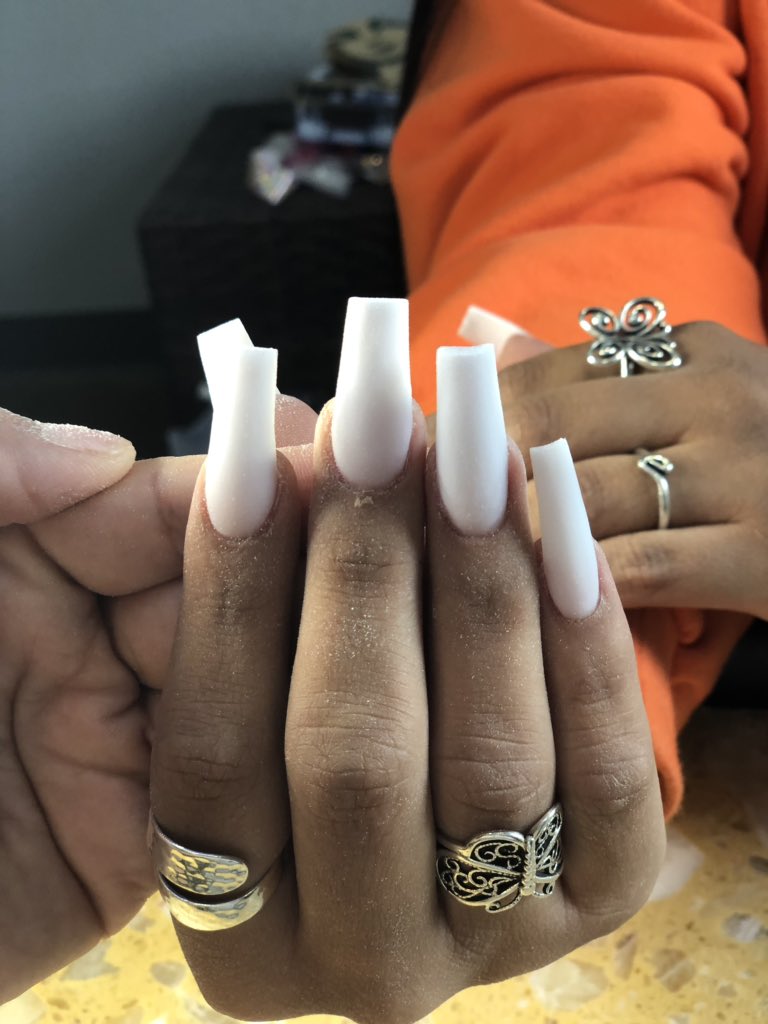 NettesNails's tweet photo. WHEN YOU LAY YOUR ACRYLIC SO CLEAN IT LOOKS LIKE THEY ARE DONE BUT IN REALITY I STILL HAVE TO FILE AND BUFF!!!! 😘🔥 

GO TO https://t.co/JGZOnqW6nU TO BOOK https://t.co/G9OdUxGWZt