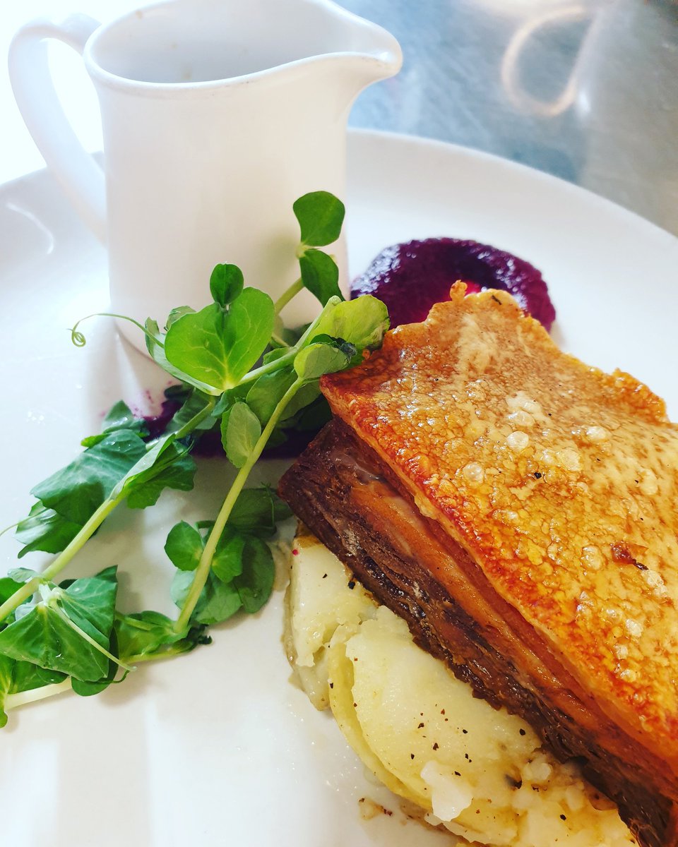 Slow cooked pork belly, beetroot puree, crushed new potatoes &amp; red wine jus #woodstockarms #openallday #setlunchdish #porkbelly #houseofjacob