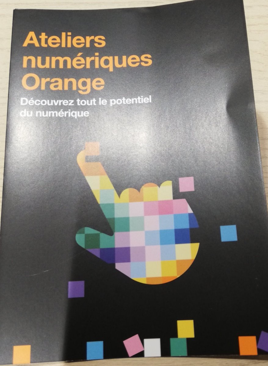 'boutique #orange Le Mans Minimes #AteliersNumeriques Comment protéger ses données ? animé par Pascal, clients attentifs à l'écoute @CelineObejero @OrangeRSE @jeromecognet @OrangePaysLoire