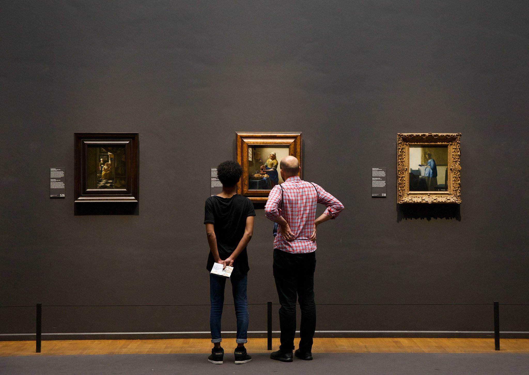 Rijksmuseum on Twitter: "Want to spend some time alone with the Milkmaid? Early in the morning and at the end of the afternoon, it's relatively quiet in the Gallery of Honour. ? #