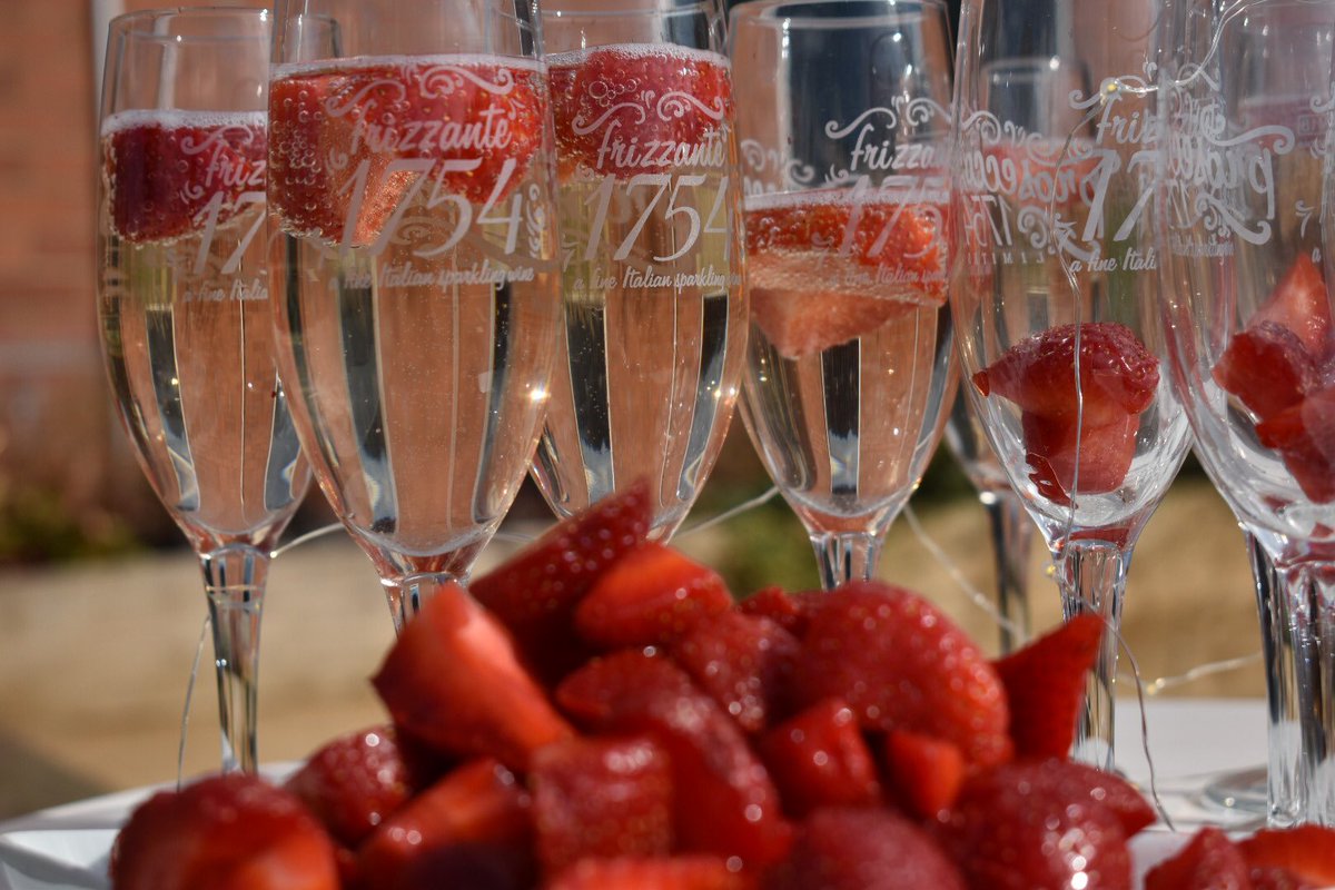 TheJunctionWF4's tweet photo. Thank you to all who came to our very first #summersocial it was a great success! #JunctionLife #WakefieldBusiness #Coworking https://t.co/ZW8lrUfWMK
