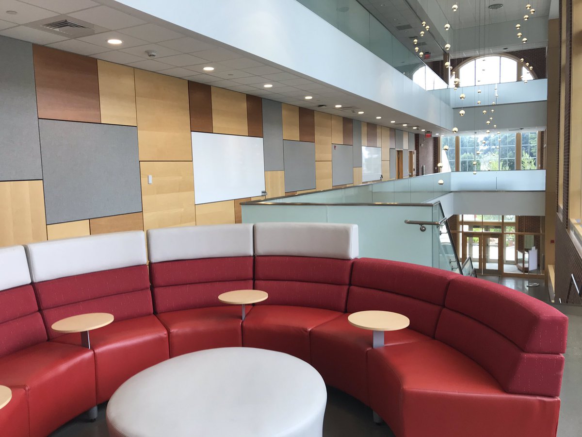 CoachCarroll31's tweet photo. It was great meeting with @AdvisorJanet this morning! Iโm thankful our athletes have all the resources to be successful in the classroom. Also the Academic Building is top notch! #smartbison #gobison https://t.co/NBFAXLBo5m