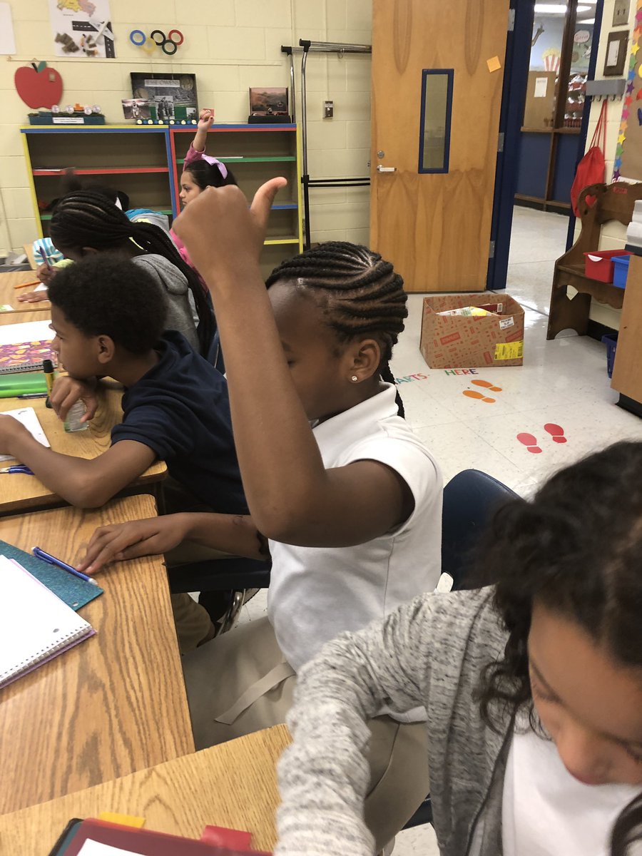 newportnotions's tweet photo. Dear @ChiTownEdu ,
I love you! Excellent instruction on day 2?! Get it! @pratttj and I were so proud of you and your students this morning. #FCSLearningStartsDay1 #BESDreamTeam https://t.co/sLSA8T7aMZ