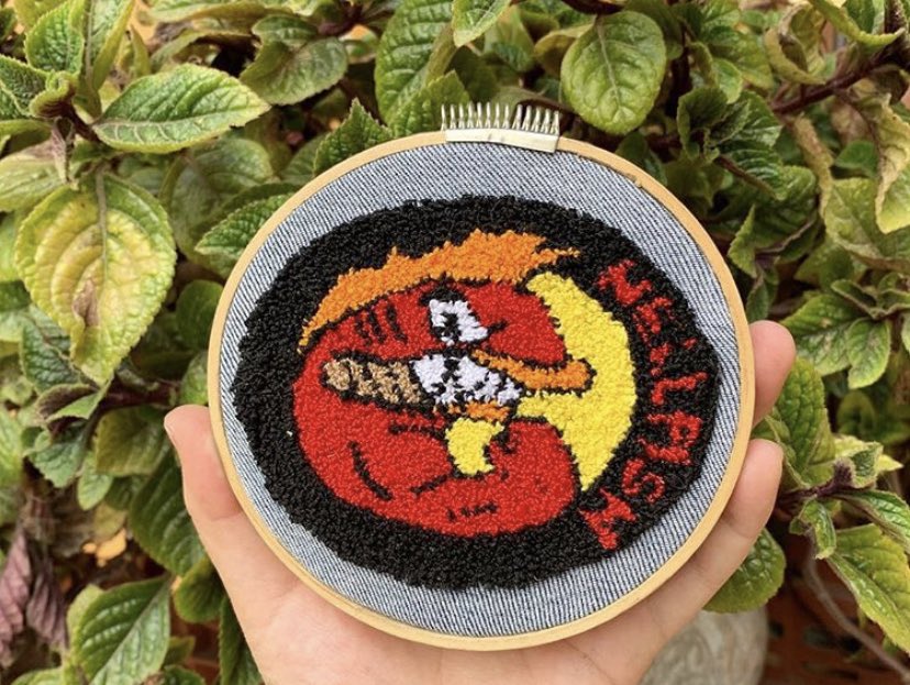 sectadebordado's tweet photo. Parche Los peces del infierno (HELLFISH) inspiration by @onepunchkisa 🙌🏻
#punchneedleembroidery #thesimpsons #hellfish #embriderygang @dmc_crafts @dmc_embroidery #sectadebordado #punchneedlegang #handmade #embroidery #embroideryart #embrioderyhoop #embroiderylove #homersimpson https://t.co/VseqqYBI4T