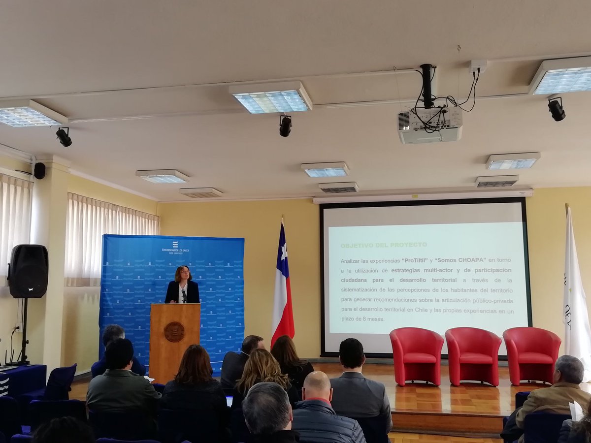 Cuál es el estado de la relación entre empresa y comunidad? Tema abordado por <a href="/dmlynarz/">Danae Mlynarz Puig</a>  en seminario Desarrollo territorial: un camino para el dialogo. Ahora en sede Stgo de  <a href="/ULagosOficial/">Universidad de Los Lagos</a>.