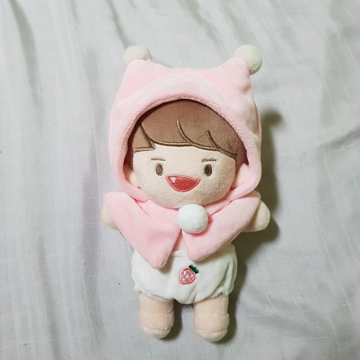 wool_kongta's tweet photo. 치콩이가.. 와브럿내.... 와브럿어...
너모 기엽내,..,. 
솜뚱땡이.....
경락 힘들 것 같애... https://t.co/BZiIxj9al7