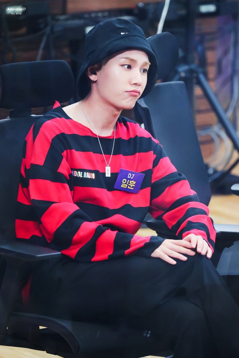 Adorable9095's tweet photo. 190808 아이돌라디오

짱 귀여오 ˇ ³ ˇ♡

#비투비 #btob #정일훈 #일훈 
@BTOB_ILL https://t.co/zhGZ1xwrt6