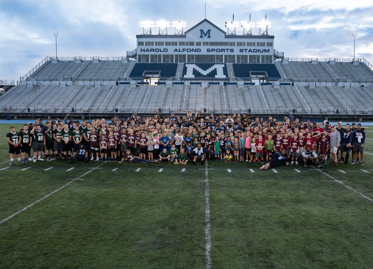UMBNecessities's tweet photo. Meet the Black Bears registration open now for @BlackBearsFB! Reserve a spot now at https://t.co/b1cTdrF6FS https://t.co/rSWgUck8bN