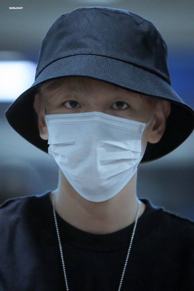 SUNLIGHTforb's tweet photo. 190812 #baekhyun #백현 https://t.co/zjWCf3692o