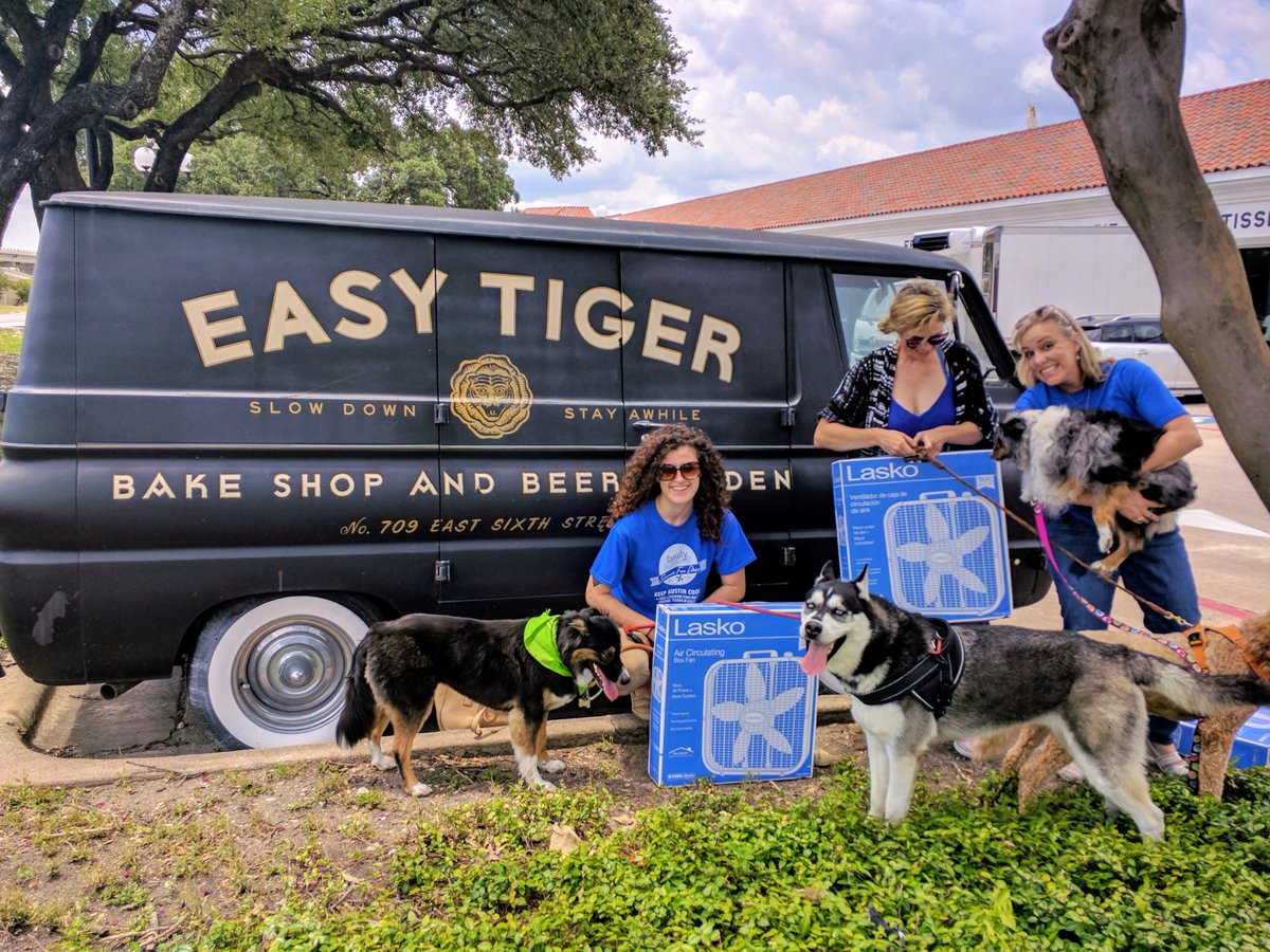familyeldercare's tweet photo. JOIN US this Saturday, 8/17 from 11a-2p, at @EasyTigerATX at the Linc for #Fans4Paws benefiting seniors who live in hot homes with their pets. We'll have awesome raffle prizes, a doggie photo booth, live Bluegrass music &amp; more! Special thanks to @CityDogAustin and @TitosVodka! https://t.co/WhQZARR3bA