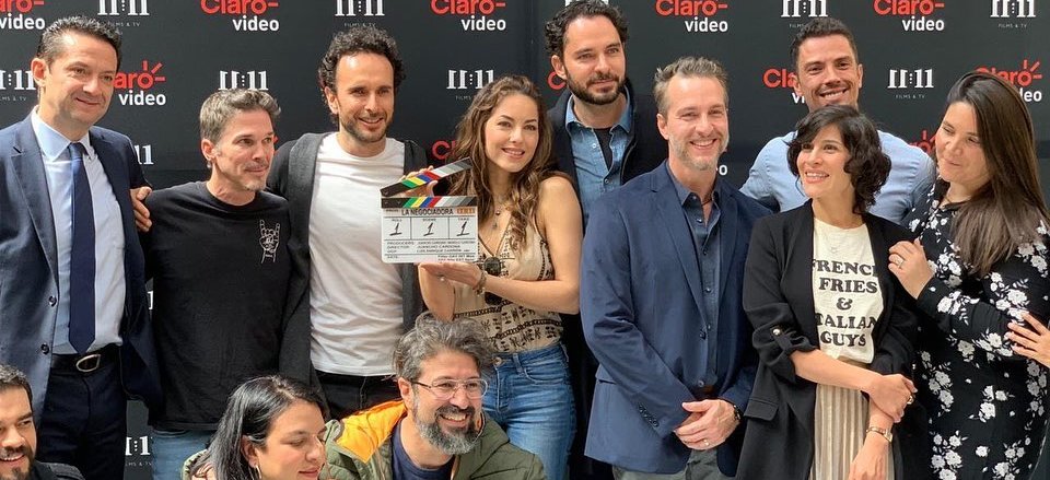 todotvnews's tweet photo. La productora #1111Films y @ClaroVideo presentaron en México su nueva serie original #LaNegociadora: https://t.co/ixBxTKhZg0 https://t.co/11gI6JxXEF