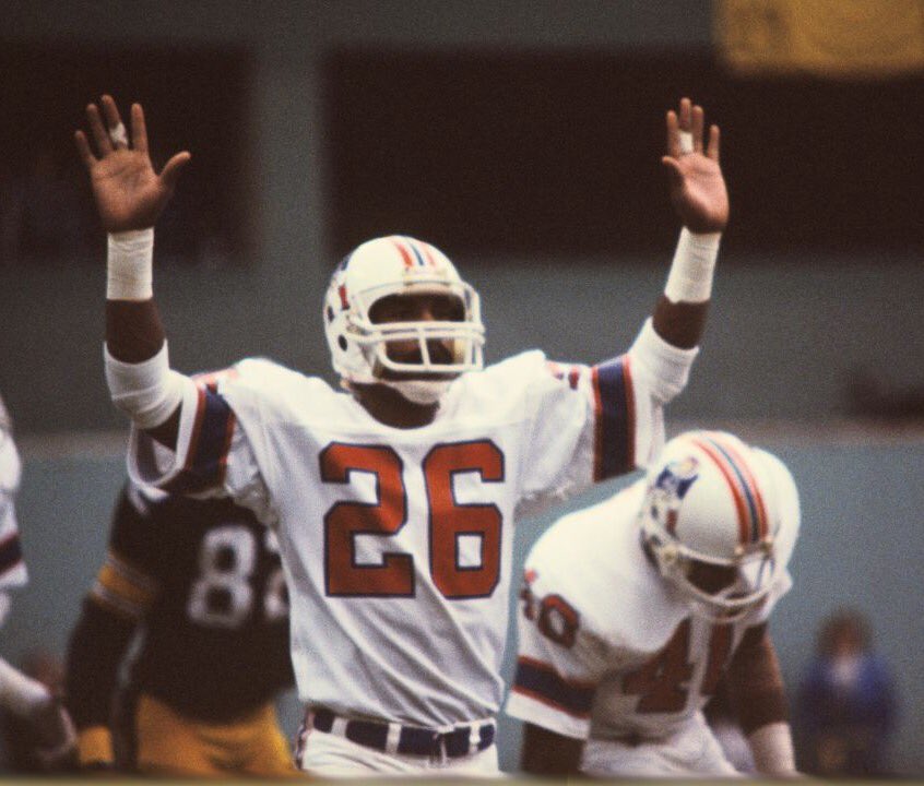 We've got Raymond Clayborn days left until the  #Patriots opener!The 16th overall pick in 1977, Clayborn had 36 INTs in 13 years with the Pats and was a 4x All-ProHe was inducted into the Patriots team Hall Of Fame in 2017