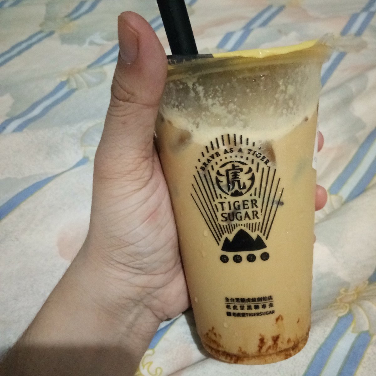 idrusomething's tweet photo. Big deal. #ChingkeeTea parin. 😬 https://t.co/lQ2w3lCZad