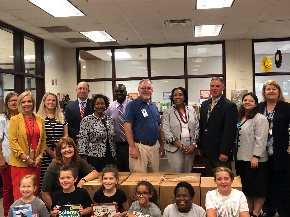 georgiadeptofed's tweet photo. This week, @SuptWoods is traveling throughout the state bringing donations of books to school media centers! Thank you to our partners at @BWBooks, and @ActioninGeorgia for making this possible. https://t.co/mxSOPQcGsb