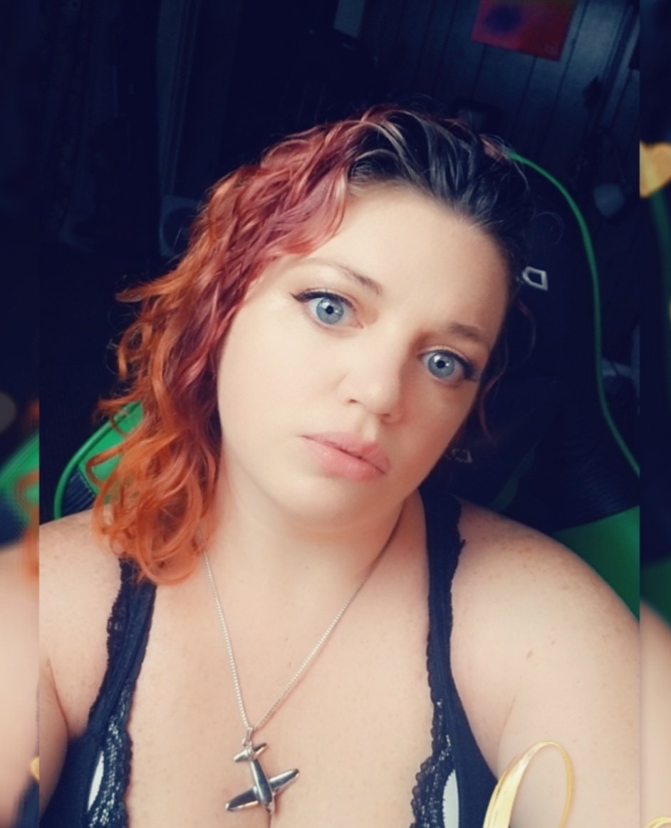 the_lady_radar's tweet photo. RESET DAY! I might actually get this Solstice gear - feel free to come hang and watch me try! #destiny2 #solsticeofheroes #thetavernpresents #TRUfam #famiels #gamergirl #ladygamer https://t.co/T8hVAhCqLX https://t.co/XuSBfPTpuG