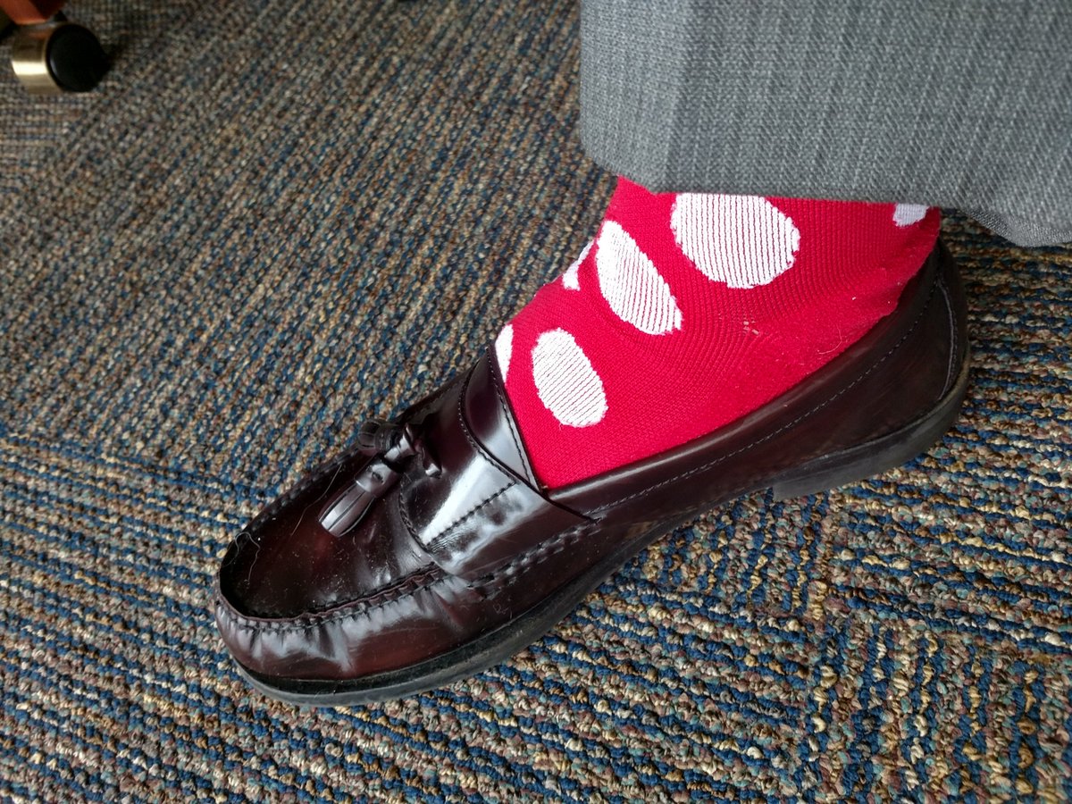 ChrisLWhaley's tweet photo. @ajwms @lawisejr @PhireAndIce @KC4UTM Awesome! I went with #RaiderRed for New Student Orientation @RoaneState Roane County Campus ... I had to plug them up to charge last night #glowsocks #TBRSockNation https://t.co/x5IAbXyUbv
