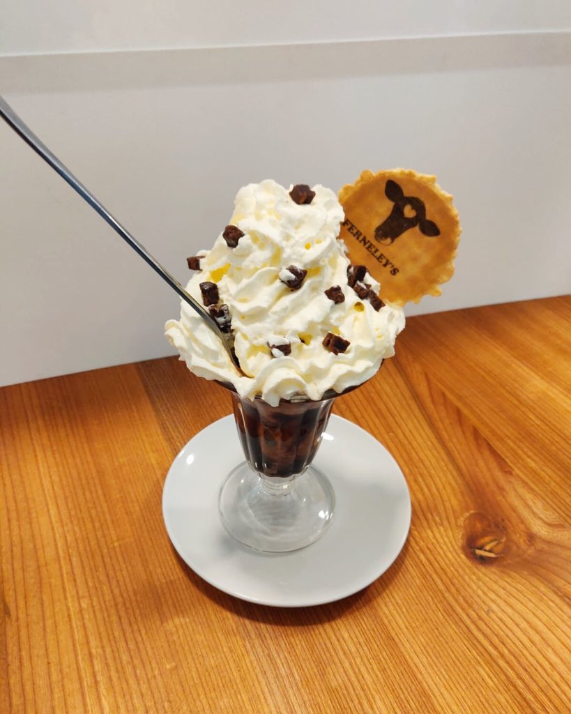 This week our Chocolate Brownie Indulgence Sundae is on offer, 2 for £10!!🍦🐮🍫