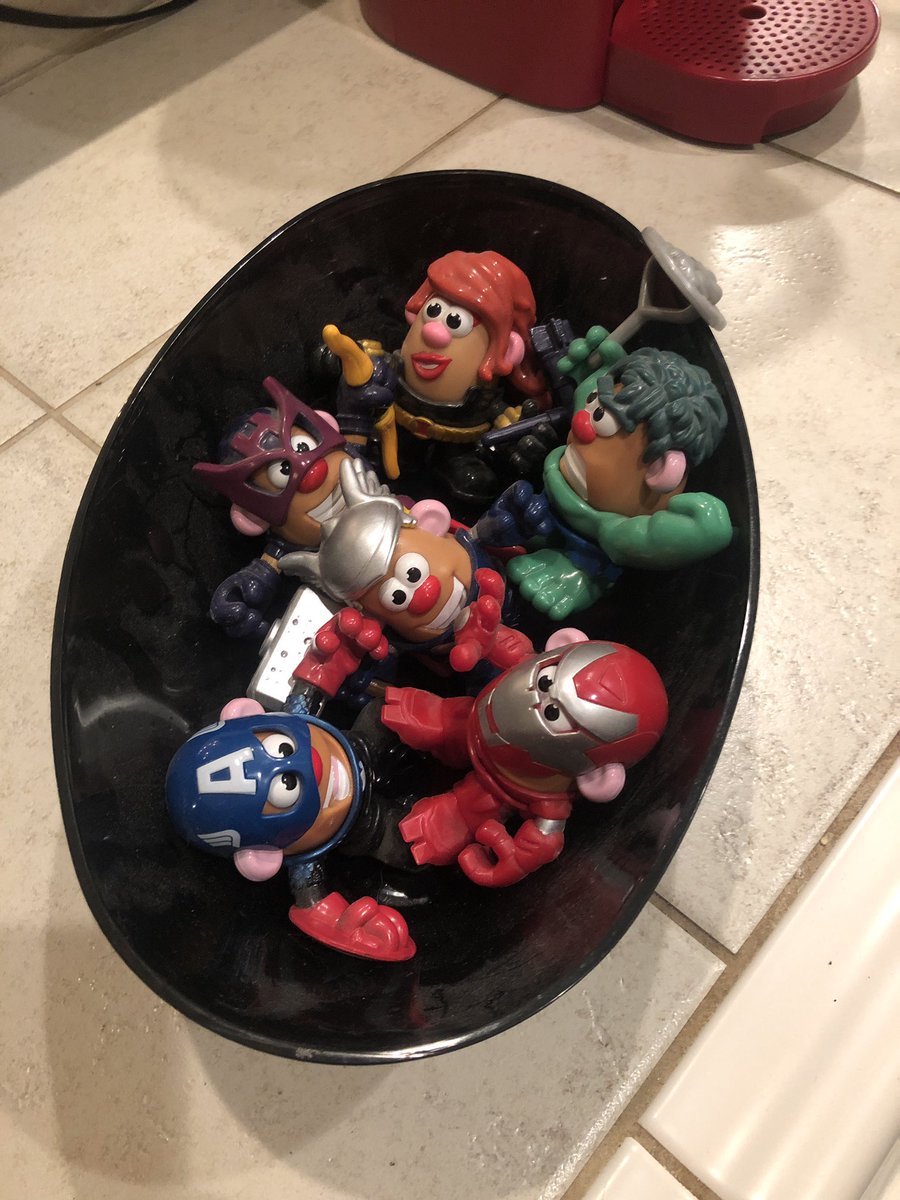 savvysarta's tweet photo. A bowl of potatoes for the counter #avengerspotatoheads #mrpotatohead #avengers https://t.co/b32jOdK6dT