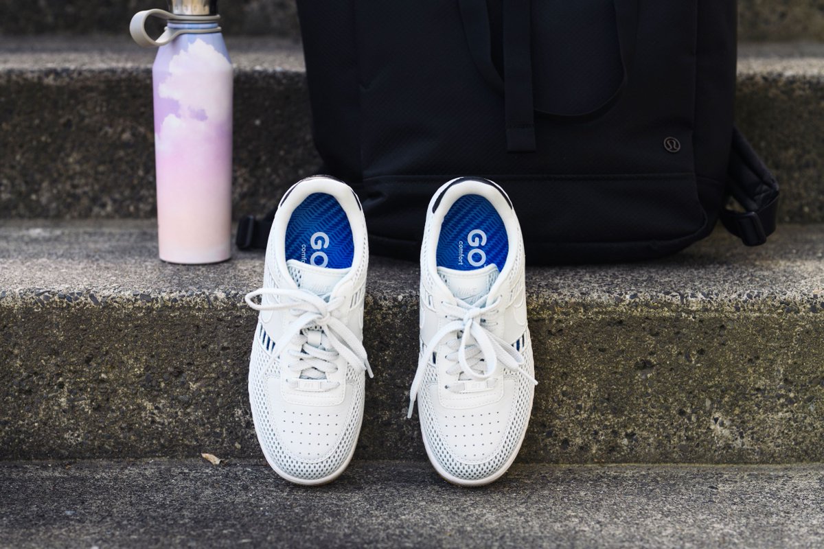 GOcomfortably's tweet photo. Get back-to-school ready with comfort. Our insoles are built with the doctor recommended Superfeet Shape to make everyday more comfortable. https://t.co/zkqFtvR2cY https://t.co/j6H9ptSz5M