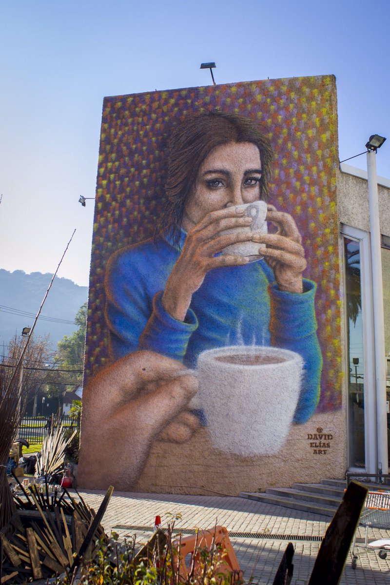 davideliasart's tweet photo. Una foto del muro de 84 m2 que pinté bajo el alero de pinturas Benjamin Moore Chile para @CasaFOACL.
Más en https://t.co/0lBYpoAP0P https://t.co/2k545bMLel