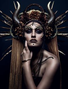 CountessNiccah's tweet photo. @DarkQueenKeora #SouthernGothic https://t.co/fzTzNaCxr3