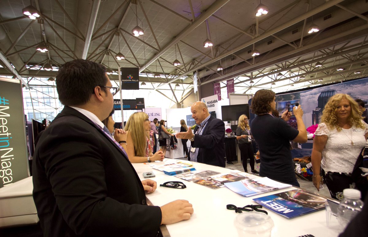 For Dorothy, the yellow brick road led to Oz. At <a href="/CMEexpo/">Canadian Meetings + Events Expo</a>, the aisles lead to #NiagaraFalls!

#followyourheart #cmeexpo #plantobeimpressed