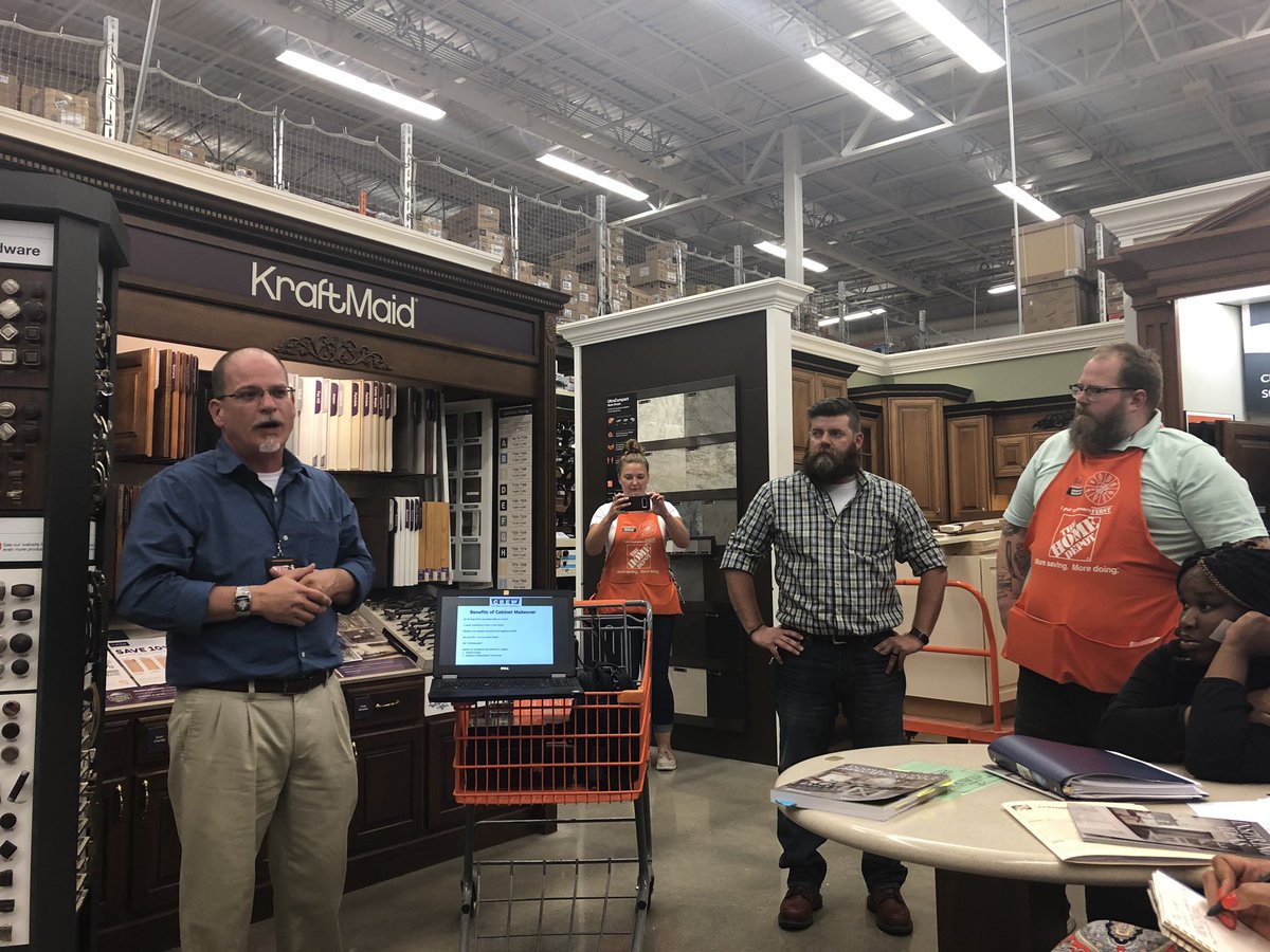 TheDR_4912's tweet photo. Crew2 joining us for our Specialty Tuesday! Thanks guys! https://t.co/K124hWhFvG