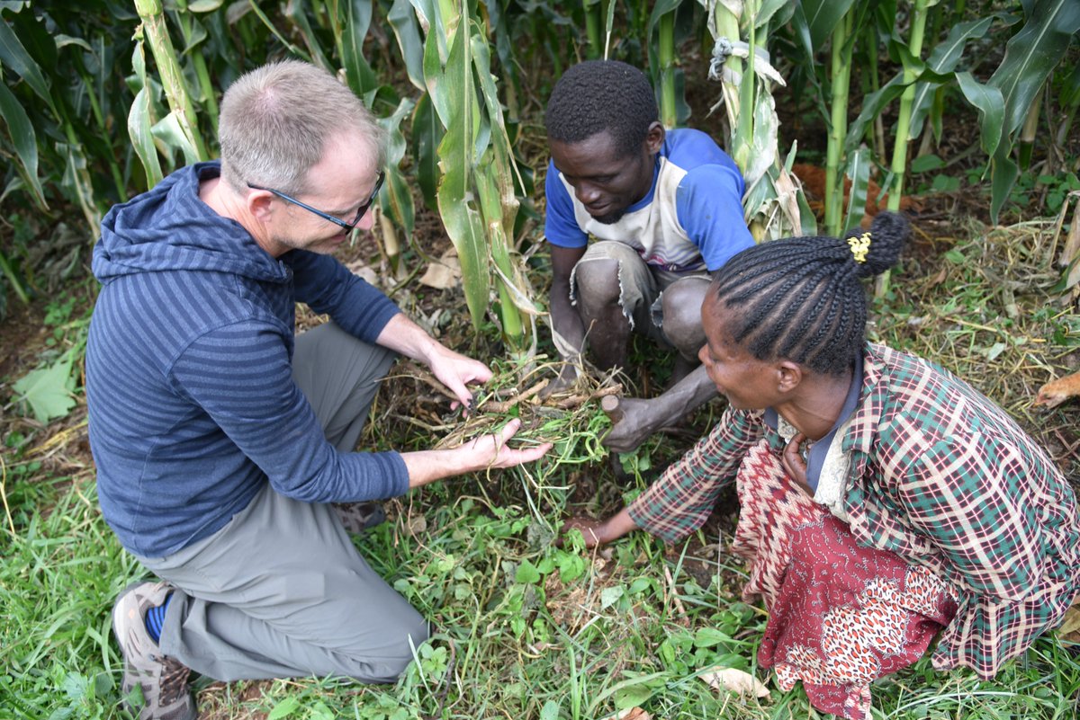 Foodgrains's tweet image. A group of Canadian educators are currently travelling with us in Ethiopia, meeting with small-scale farmers in the country who are using different farming techniques to grow more food for their families.