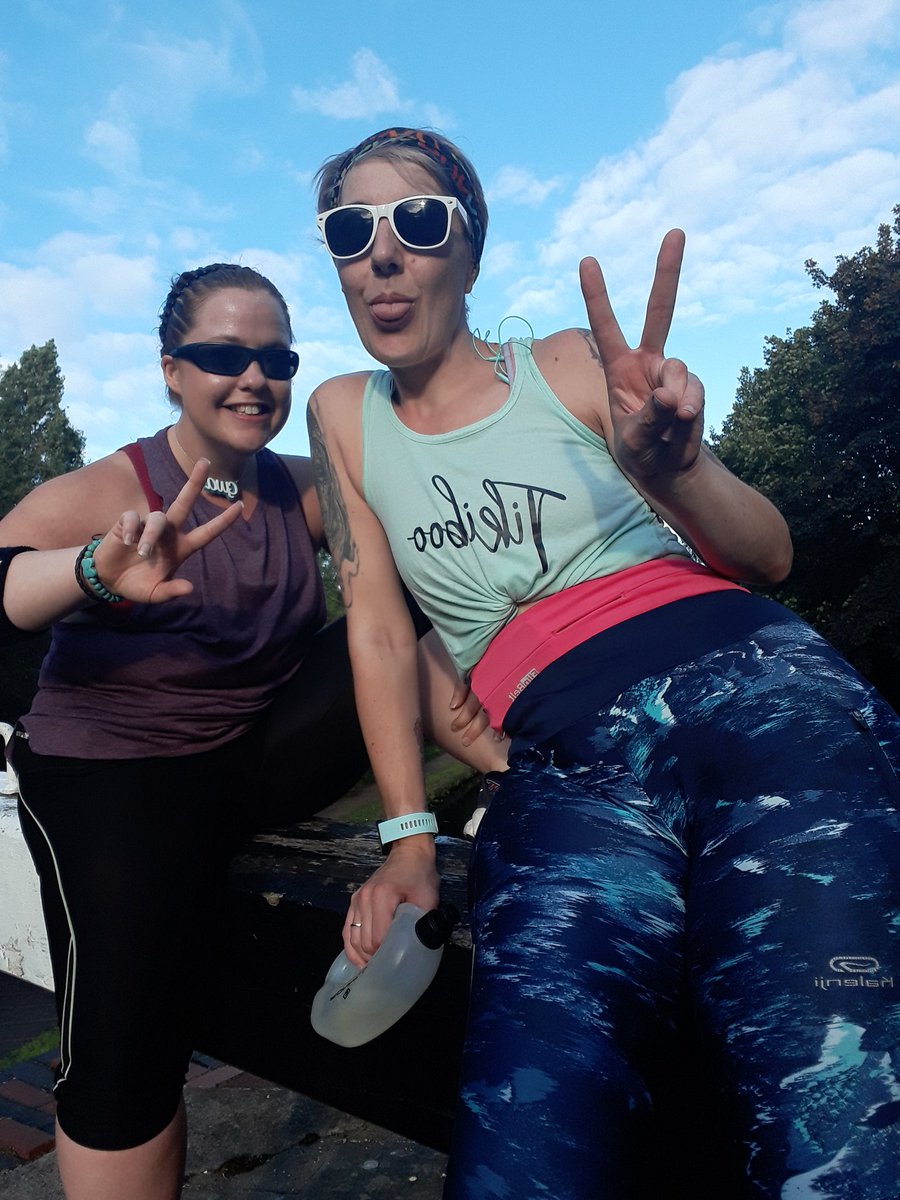 runsam34's tweet photo. 14 miles along the canal 5 miles of them with the lovely jen doing our impression of a 90s girlband ๐๐๐ฑ #90svibe #90schicks #TuesdayMotivation #smashingaugust #August https://t.co/ichoXdnGWp