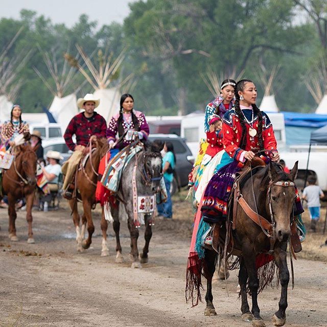 visitsemontana's tweet photo. We’re getting excited for the 101st Annual Crow Fair Celebration Powwow &amp; Rodeo, August 15-19! 📷: @donniesexton1 .
.
.
#OutHereMT #montana #onlyinsemt #crowreservation #mysemt #powwow #celebrations #culture #history https://t.co/6XITdHexAB https://t.co/ww5g7FIuaJ