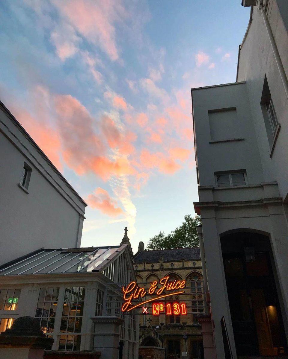 131TheProm's tweet image. At this weekend’s Summer Sessions we’ll be transporting you to the Caribbean with incredible food, classic cocktails and rum-soaked pineapple at our pop-up tiki bar 🍹🌴🍍(Weather permitting)

Find out more 👉 bit.ly/No131-Summer-S…

(📷: kitthegreat on Instagram)

#cheltenham