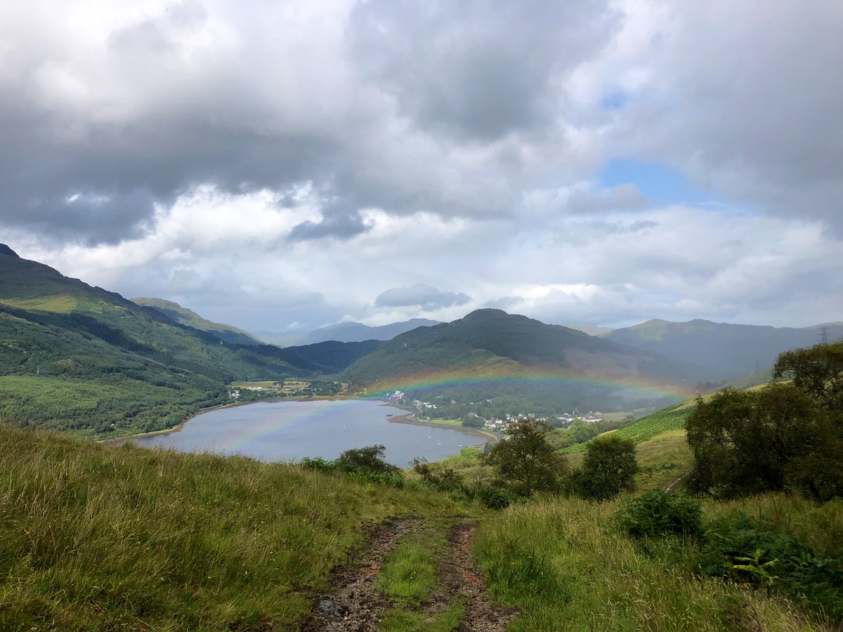 izjo's tweet photo. When you’re above the rainbow.. #threelochsway @Arrochat @arrochar_uk https://t.co/gKljooybLf