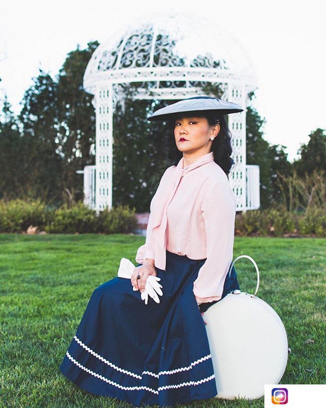 “Over the treetops and mountains
Over the blackened ravines
Then softly it falls by a house near a stream
And over the garden wall
To thee...” -#JackJones
📷: @katiebe_photography
Model: <a href="/sparkle/">Shelby Riley</a>.sartorialist
.
.
.
.
.
.
#SouthCoastBotanicGarden #SCBG… ift.tt/2YZH079