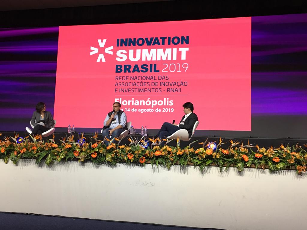 ABVCAP's tweet image. A segunda sessão plenária do Innovation Summit, que aconteceu hoje, em Floripa, tratou sobre a participação dos investidores para contribuir com cenário brasileiro de startups e negócios inovadores. #innovationsummitbrasil #conferenciavc ow.ly/kZ7q50vwEkn