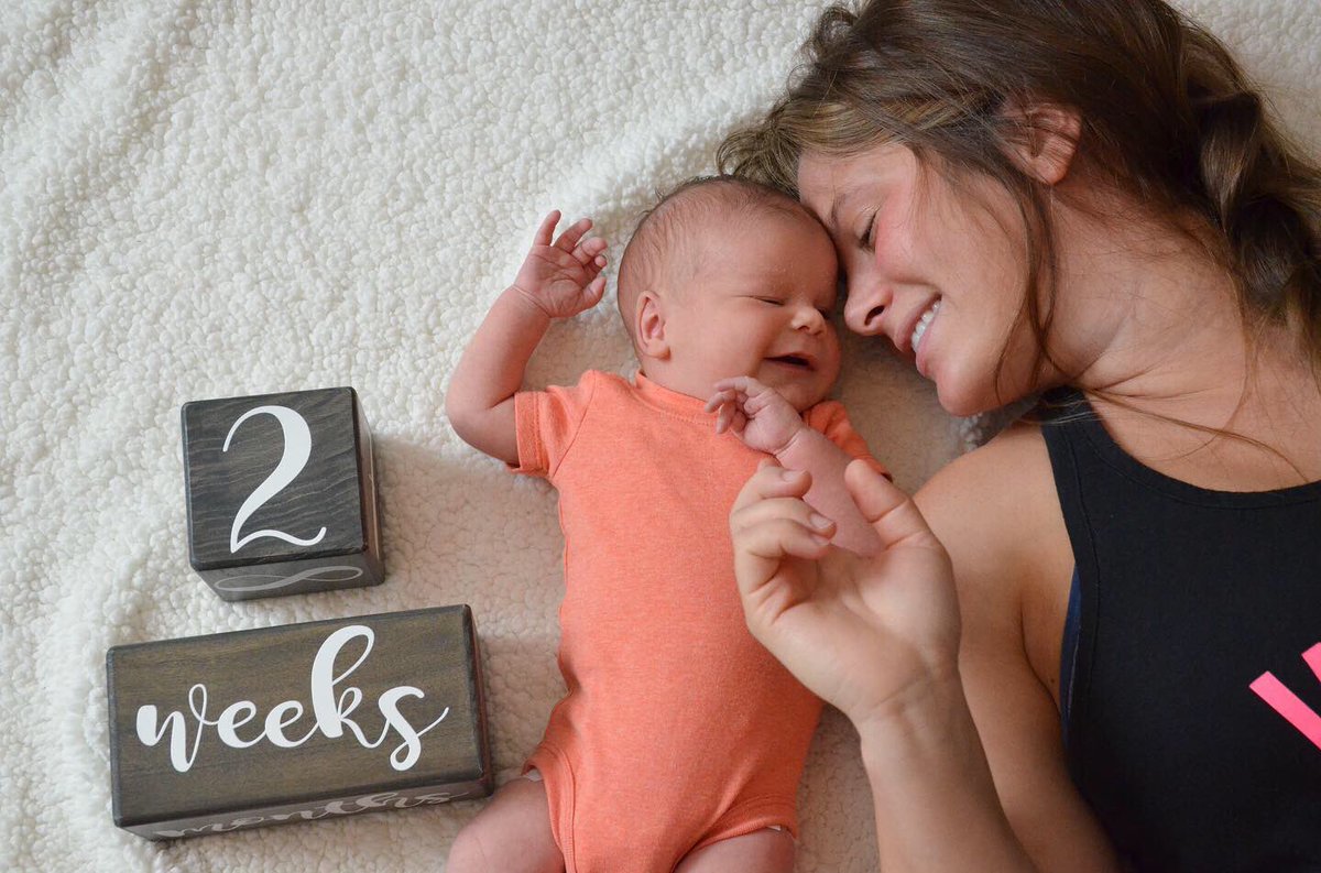 abbeyway11's tweet image. I scream you scream we all scream for ice cream. 🍦 #MyBoyBoone #2WeeksOld
