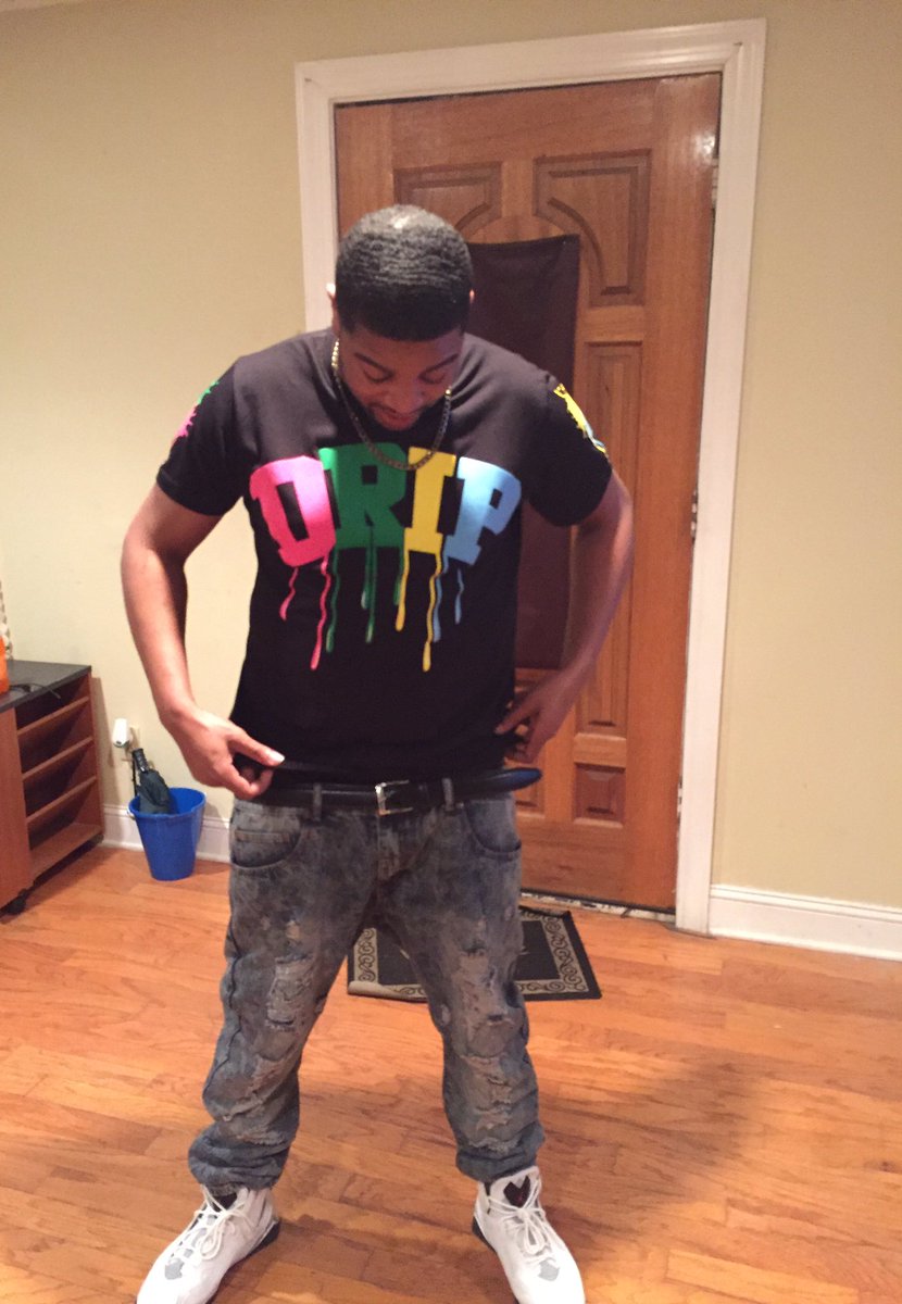 redd_prodigy's tweet photo. Drip me down  #Redd
#SDEG  #valley662 #RIPJonnieC #RIPShoes #RIPGranny #FreeLaron   #MusicArtist 
#IndependentArtist https://t.co/Av8eNdfVMG