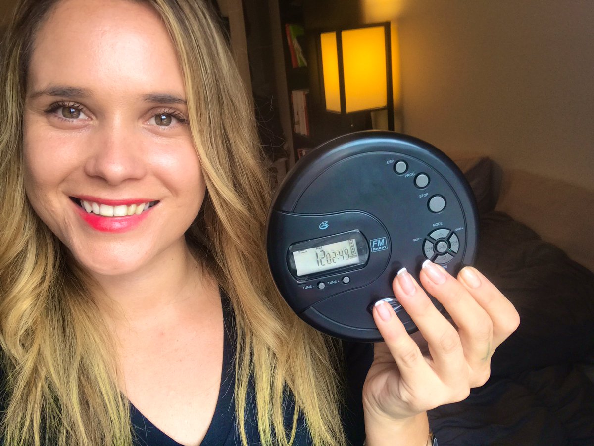 MishMatheus's tweet photo. ๐ค If you're interested in donating a $20 CD player, please do so via my @amazon wishlist link here (Login to your acct first):
๐ค https://t.co/8oZHuKqCND #Elderlytech #ElderlyCare #MusicTherapy #Dementia https://t.co/NVNkvxehs1