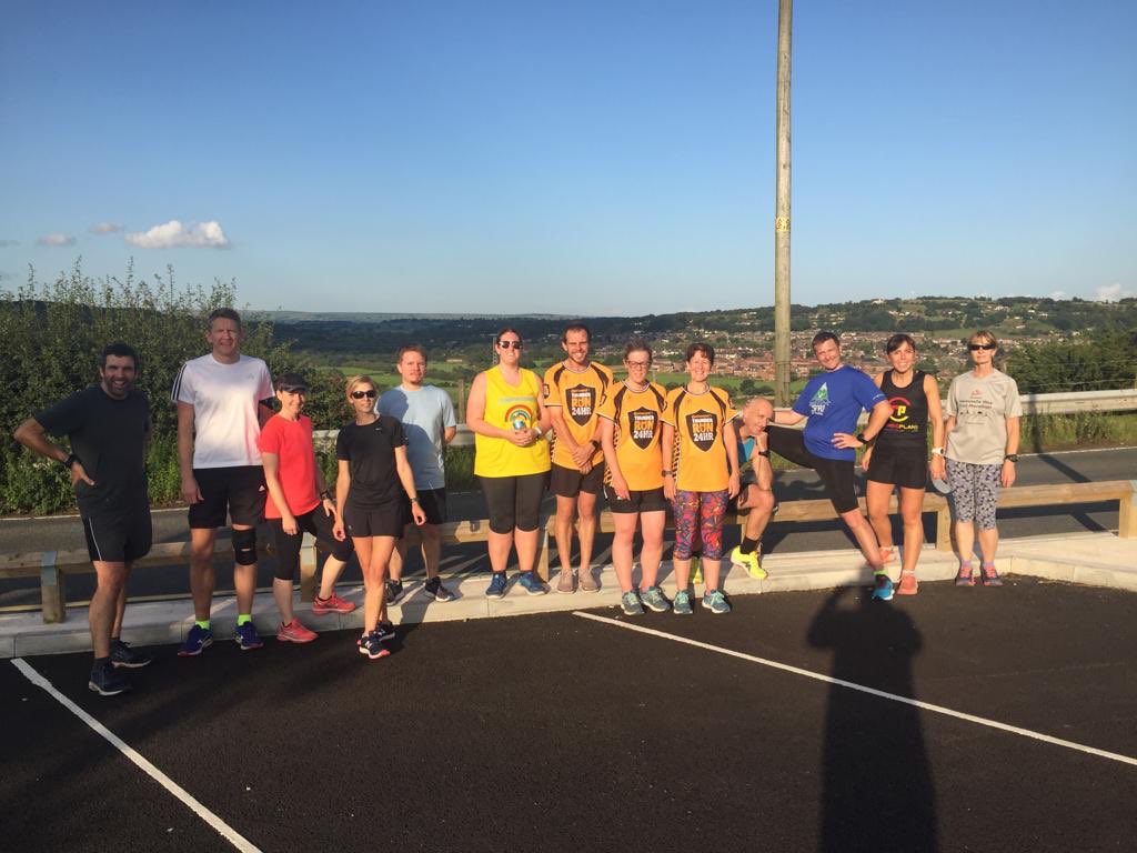 RunPlans's tweet image. Tonight’s tough hill session embraced by all 👌🏼👌🏼💪🏼💪🏼
Well done guys 
#Letsgetbettertogether 
@stokielee @rayyevans @adamhea47407722 @ClewlowJulie @lesleyjwall