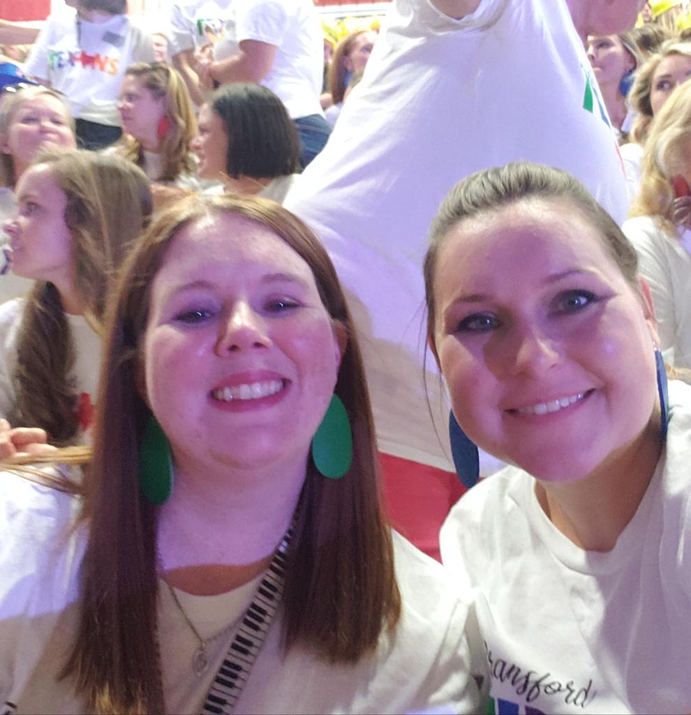 MrsD_Literacy's tweet photo. Convocation 2019!! #WeAreGCISD #Back2GCISD https://t.co/WTHDyfuRNg