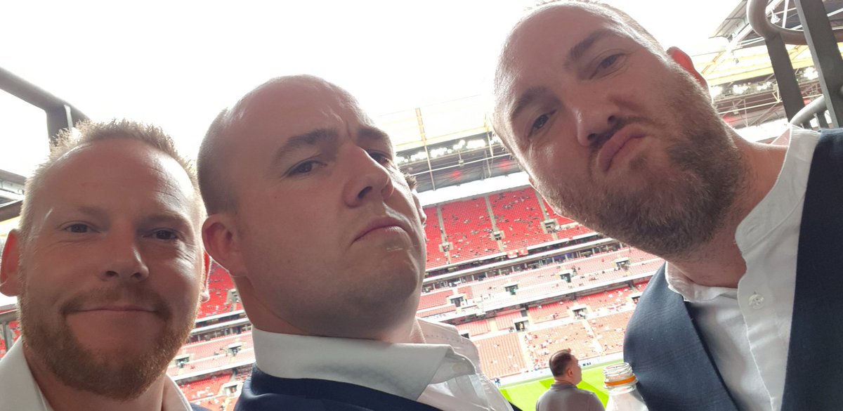 loftyharrisband's tweet photo. Have been neglecting Twitter. This needs to change. Here's a pic from our #wembleystadium Gig at the #communityshield 
#loftyharris #functionband #travellingmusician https://t.co/GRtGYcBlSJ