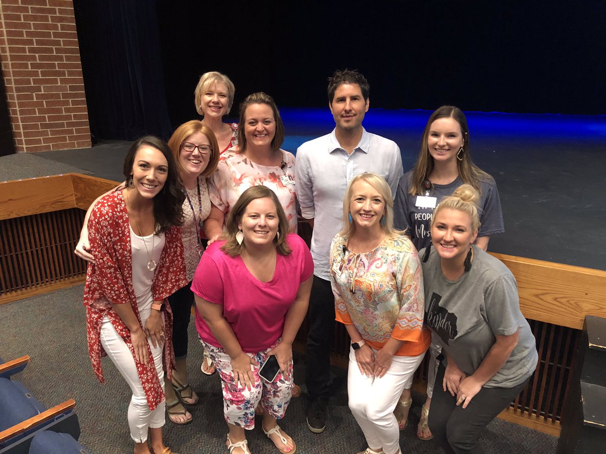 MsBlack_Pope's tweet photo. What an AMAZING day with AMAZING authors! #POPEPride #CFISDspirit @LisaCleaveland  @mattdelapena https://t.co/toBSMBW6LC