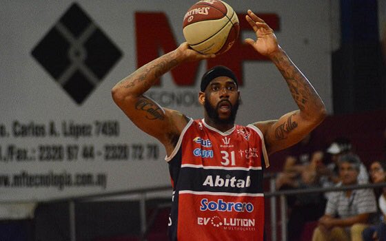 #Metro | Se movió rápido - Calvin Warner se convirtió en la nueva ficha extranjera de Peñarol para lo que resta del Metro 2019. El interno llega en lugar de Alston quien ésta noche jugará su último partido.
✍ <a href="/Agustin_Bo_/">Agustín Bó Testoni</a> 
basquetcaliente.com/2019/08/13/se-…