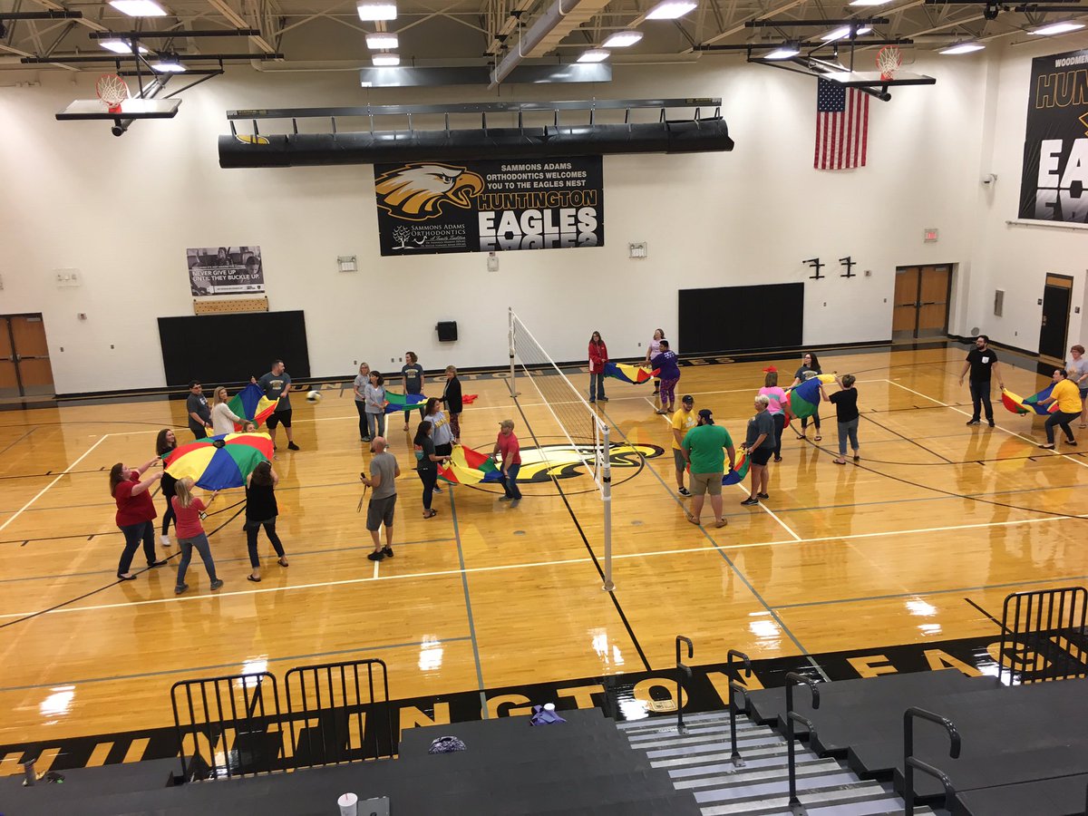 CabellHms's tweet photo. Teacher Team Building before students come back. #mycabellschools https://t.co/CVp3fs24JR