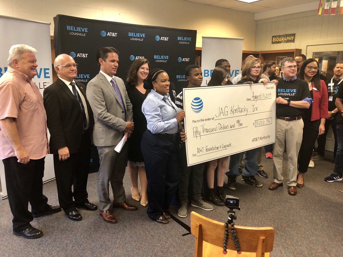 JCPSSuper's tweet photo. As principal, I helped bring @JAGkentucky to @Doss_High. Great to be at @ShawneeAcademy today to help thank @ATTPolicyKY for its investment in the program, which aligns perfectly with our commitment to college and career readiness. #WeAreJCPS https://t.co/ZK2aEpnjge