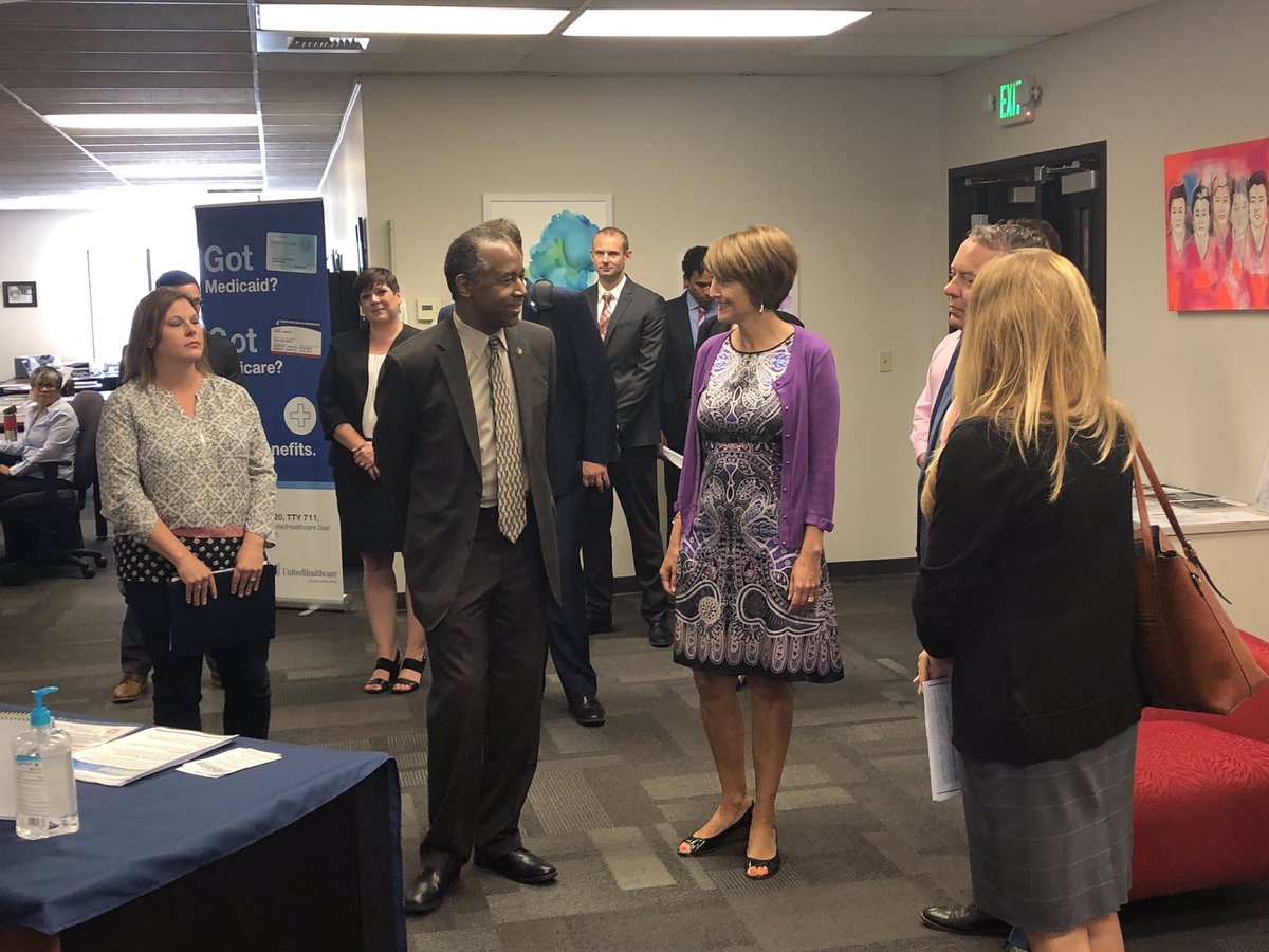 StateofReform's tweet photo. Today we are at a tour with @cathymcmorris &amp; @SecretaryCarson at the Spokane Envision Center - @boerg10 https://t.co/zzSCdlL6O8