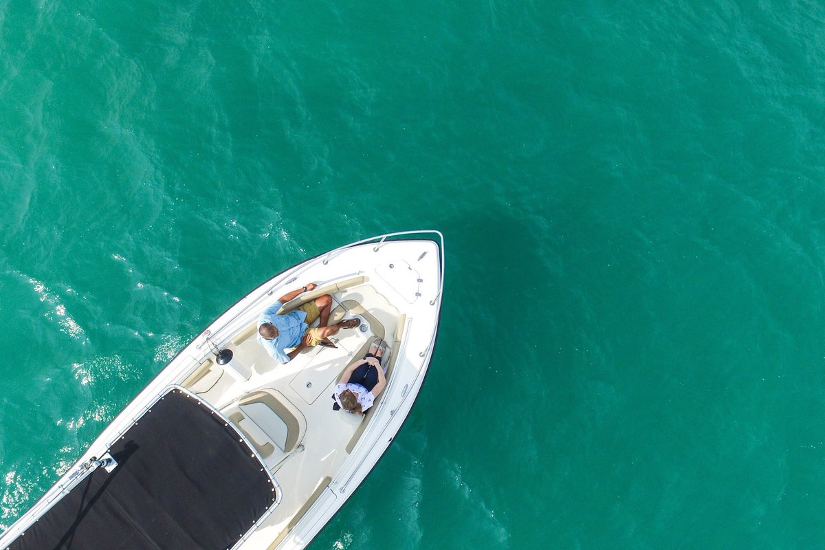 STLBoatShow's tweet photo. Raise your hand if you’d rather be out on the water!🙋 https://t.co/db071jzda3