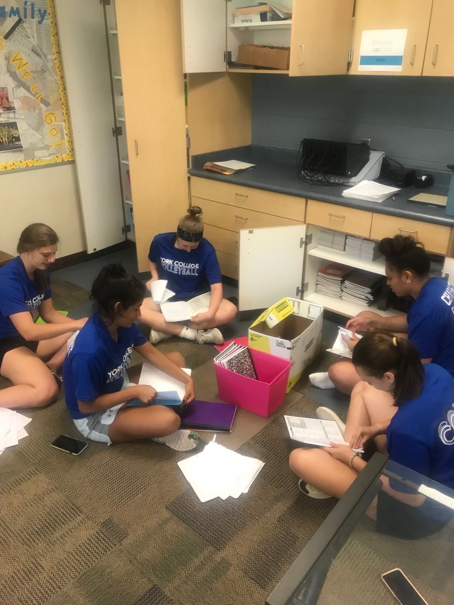 DebDiToro's tweet photo. YC volleyball girls making sense of the mess in my room. I can’t express my thanks enough. #ycvolleyball #yms https://t.co/L6OiG6Yb7H
